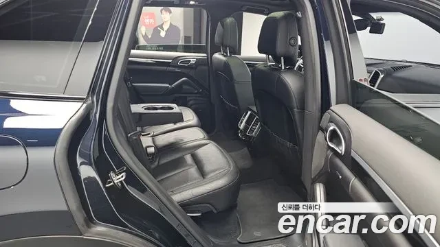 Porsche Cayenne 3.0 Diesel, снимка 12 - Автомобили и джипове - 54753823