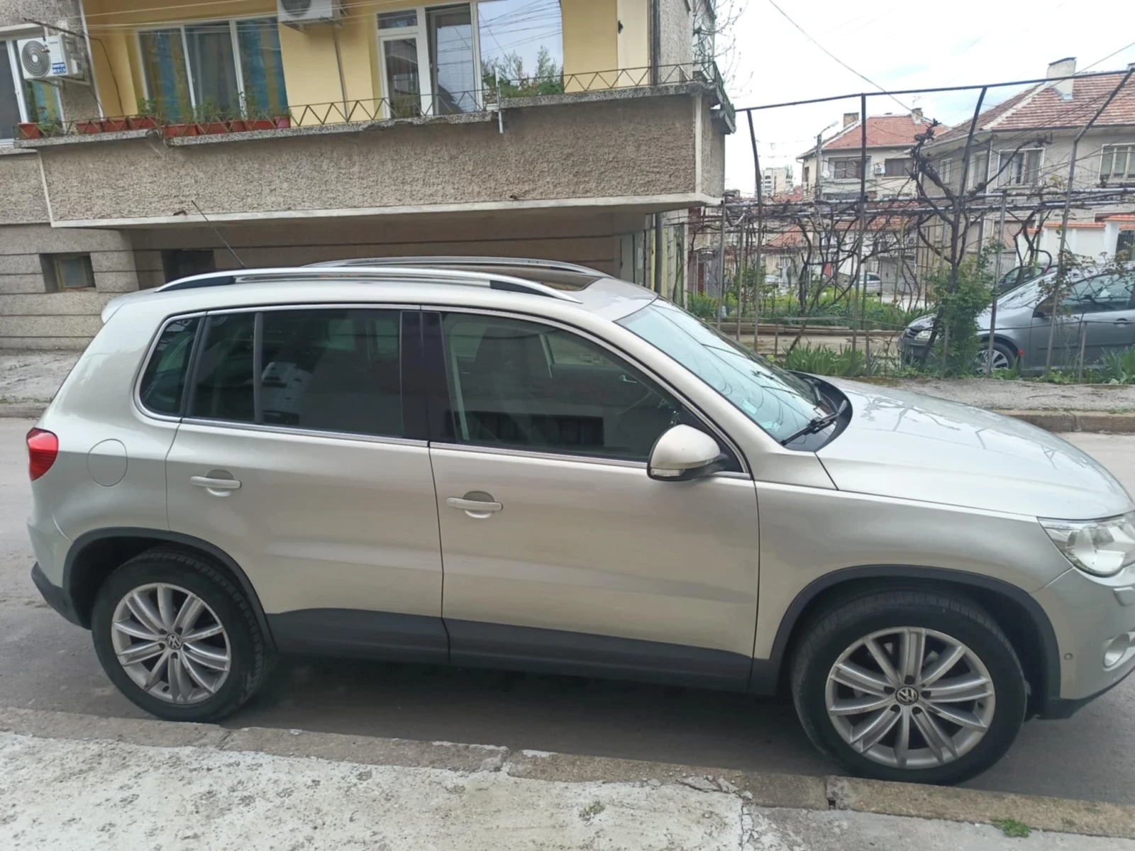 VW Tiguan  - изображение 4