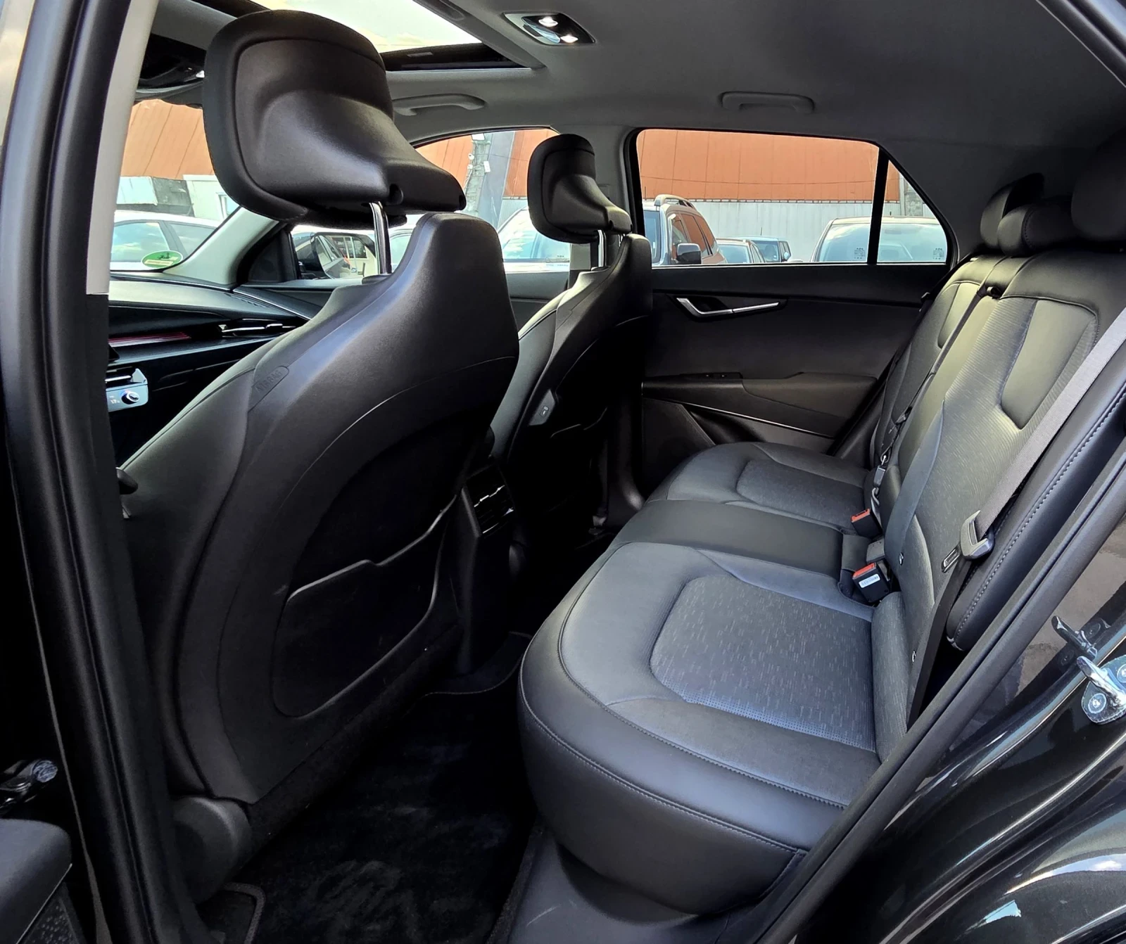 Kia Niro 64KWh/ЗАВЕРЕНА ГАРАНЦИЯ В БЪЛГАРИЯ - изображение 8