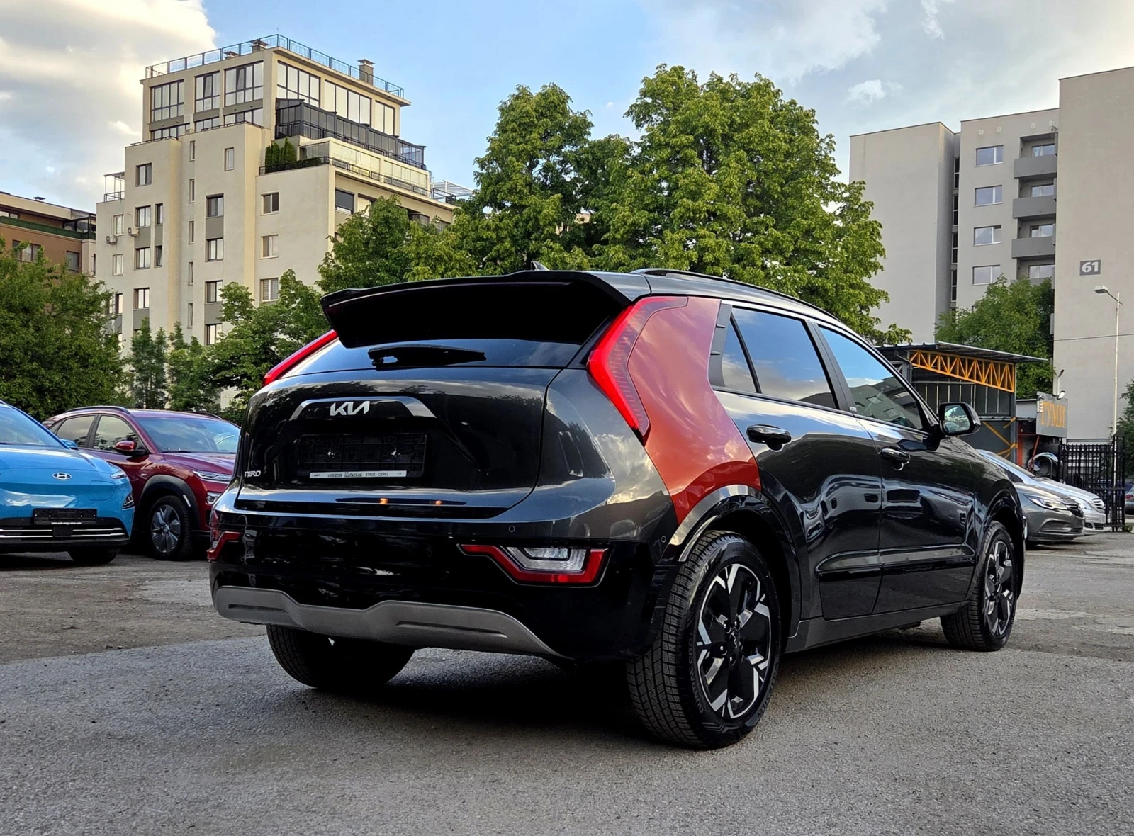 Kia Niro 64KWh/ЗАВЕРЕНА ГАРАНЦИЯ В БЪЛГАРИЯ - изображение 3