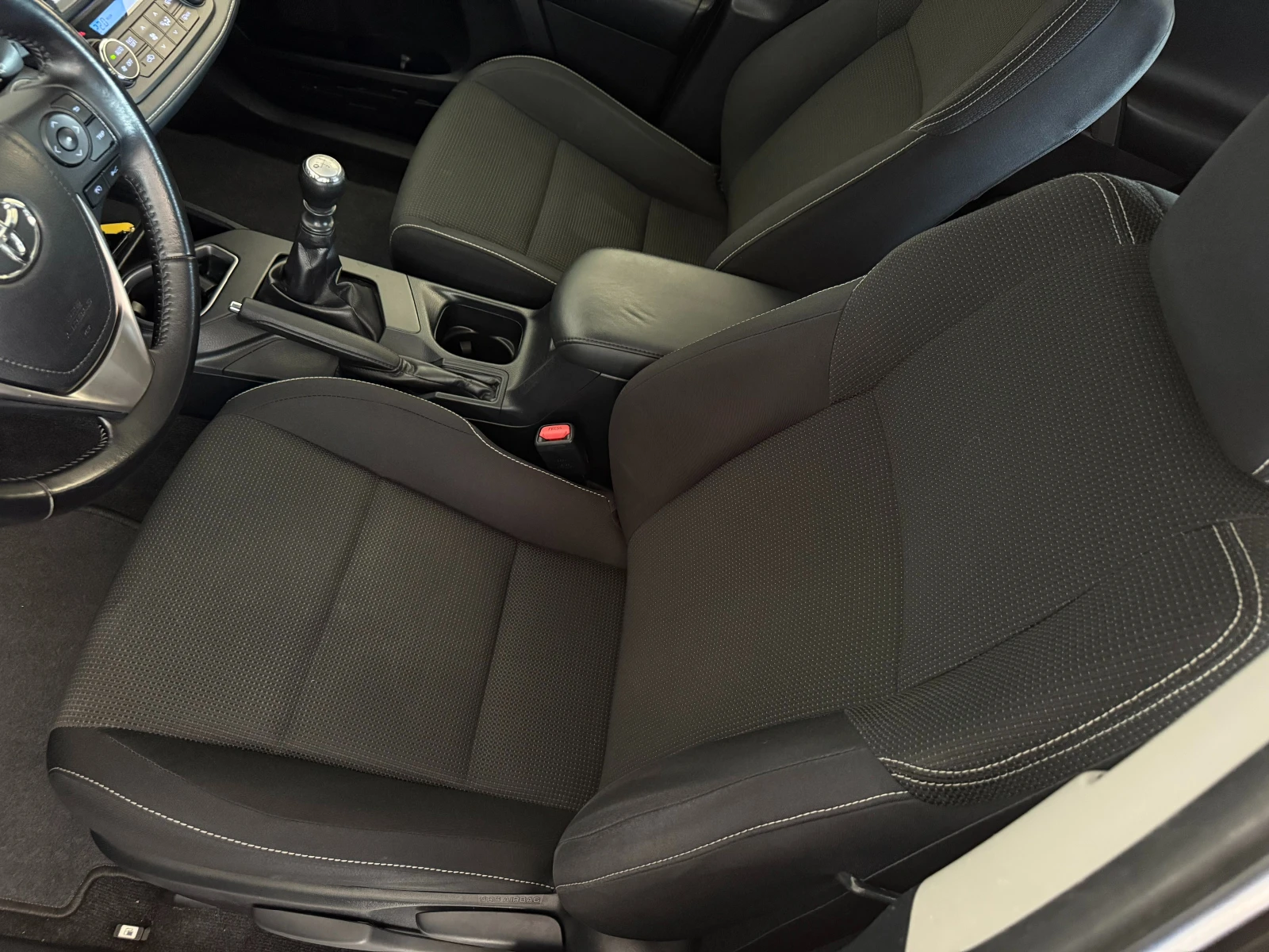 Toyota Rav4 2.0i* 4x4* СЕРВИЗНА КНИЖКА С ПЪЛНА ИСТОРИЯ В ТОЙОТ - изображение 7