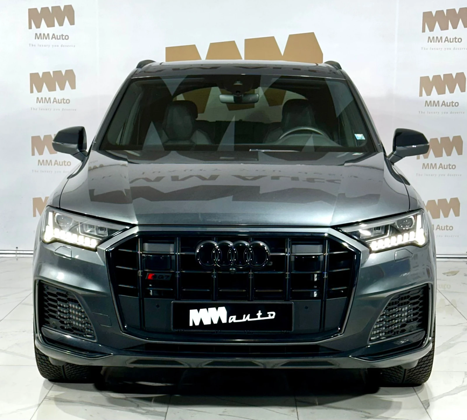 Audi SQ7 TFSi* Quattro* Pano* Matrix* 7Места - изображение 4