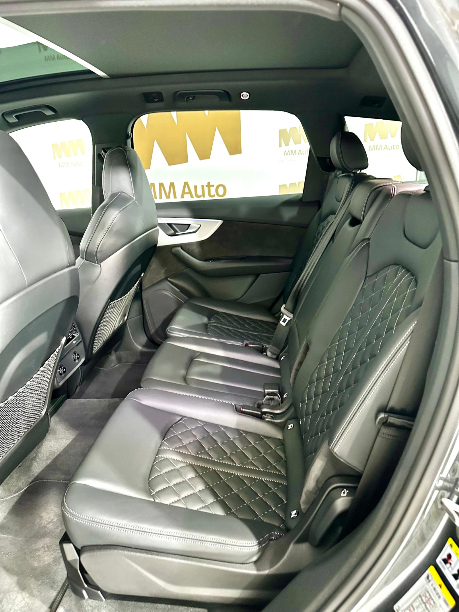 Audi SQ7 TFSi* Quattro* Pano* Matrix* 7Места - изображение 7