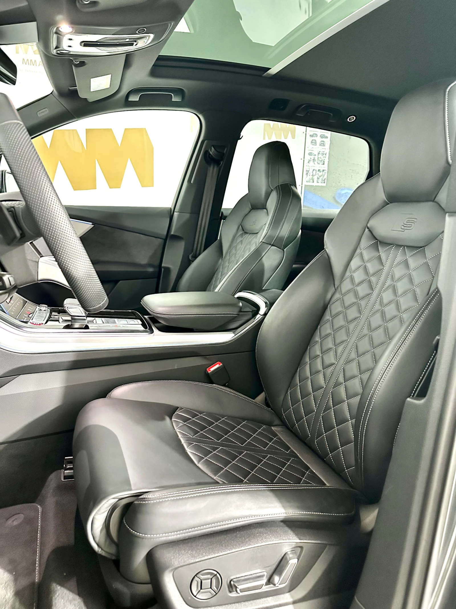 Audi SQ7 TFSi* Quattro* Pano* Matrix* 7Места - изображение 6