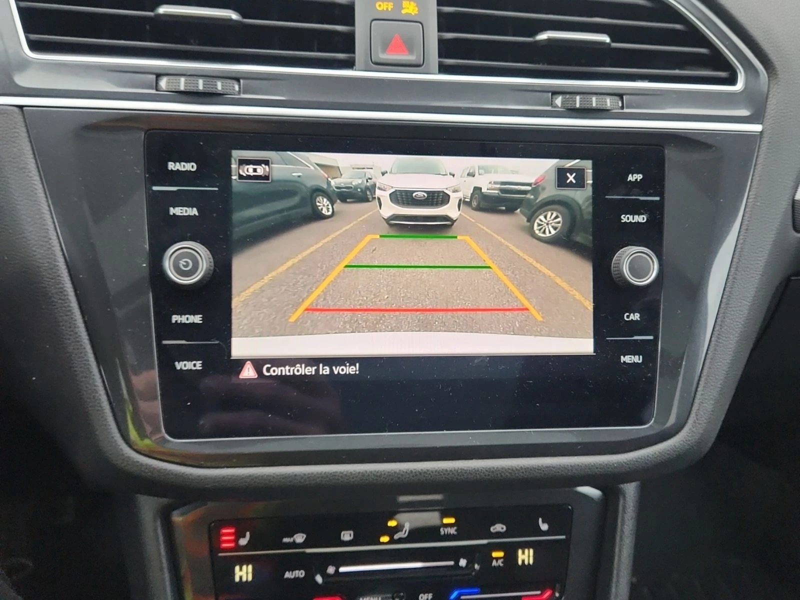 VW Tiguan R-line* Black Edition* Пано* Подгрев* Камера - изображение 9