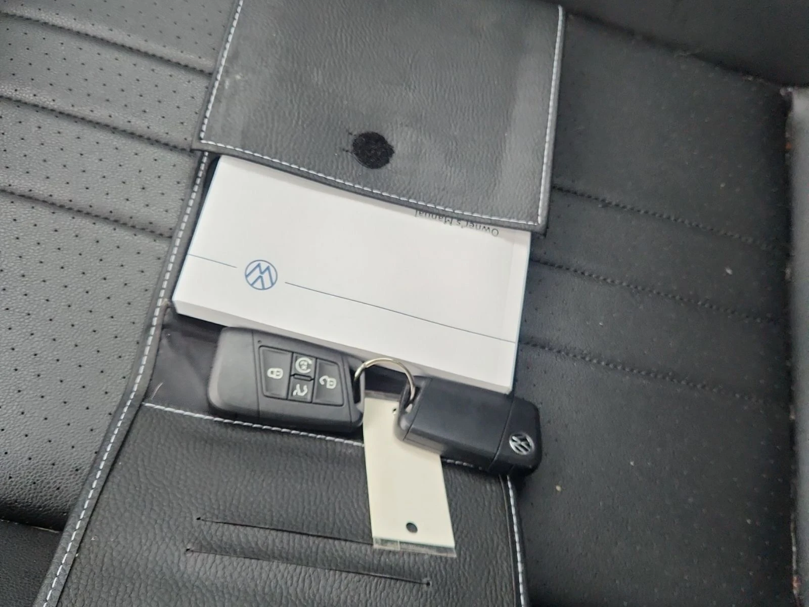 VW Tiguan R-line* Black Edition* Пано* Подгрев* Камера - изображение 10