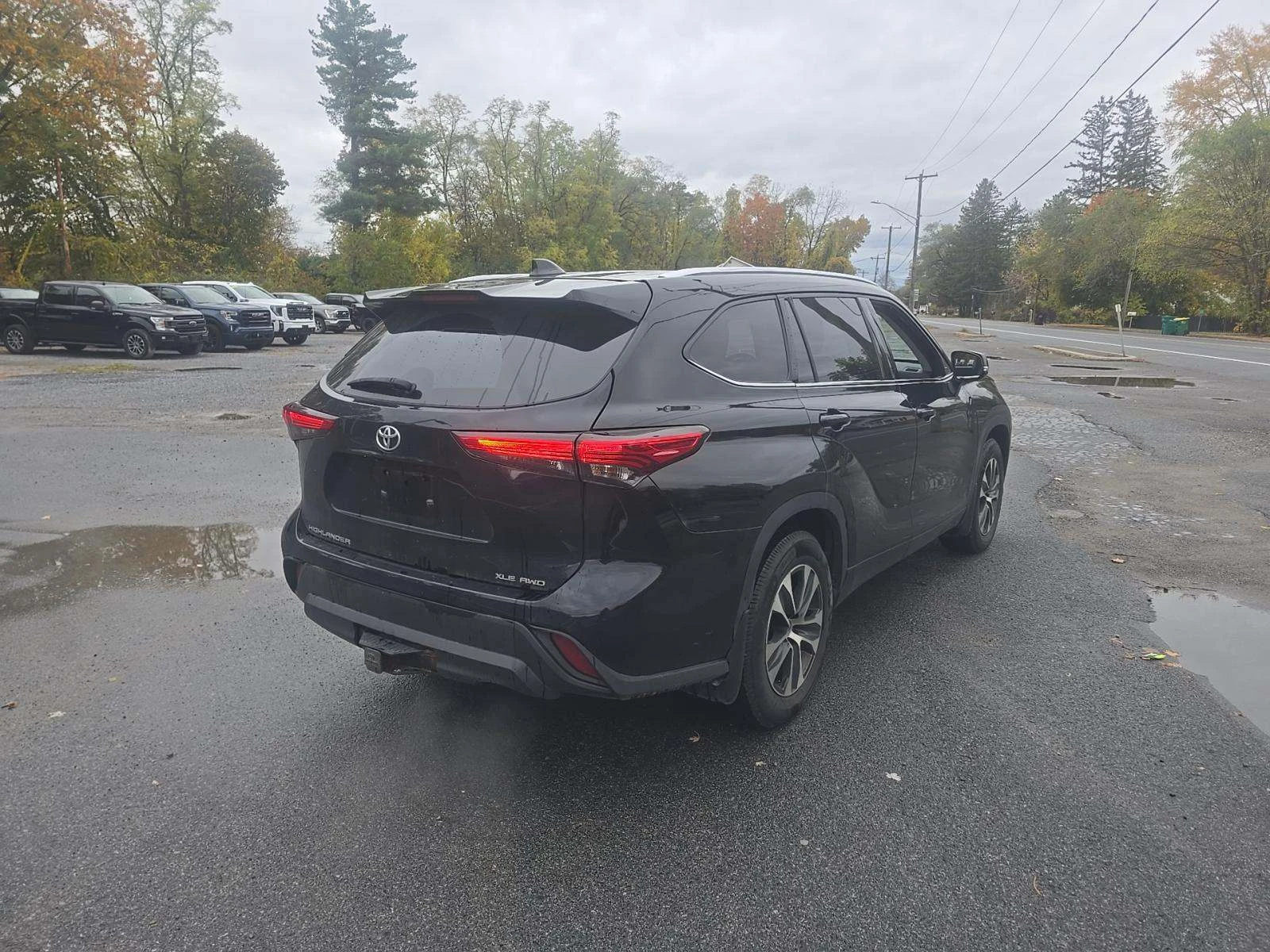 Toyota Highlander XLE AWD - изображение 3