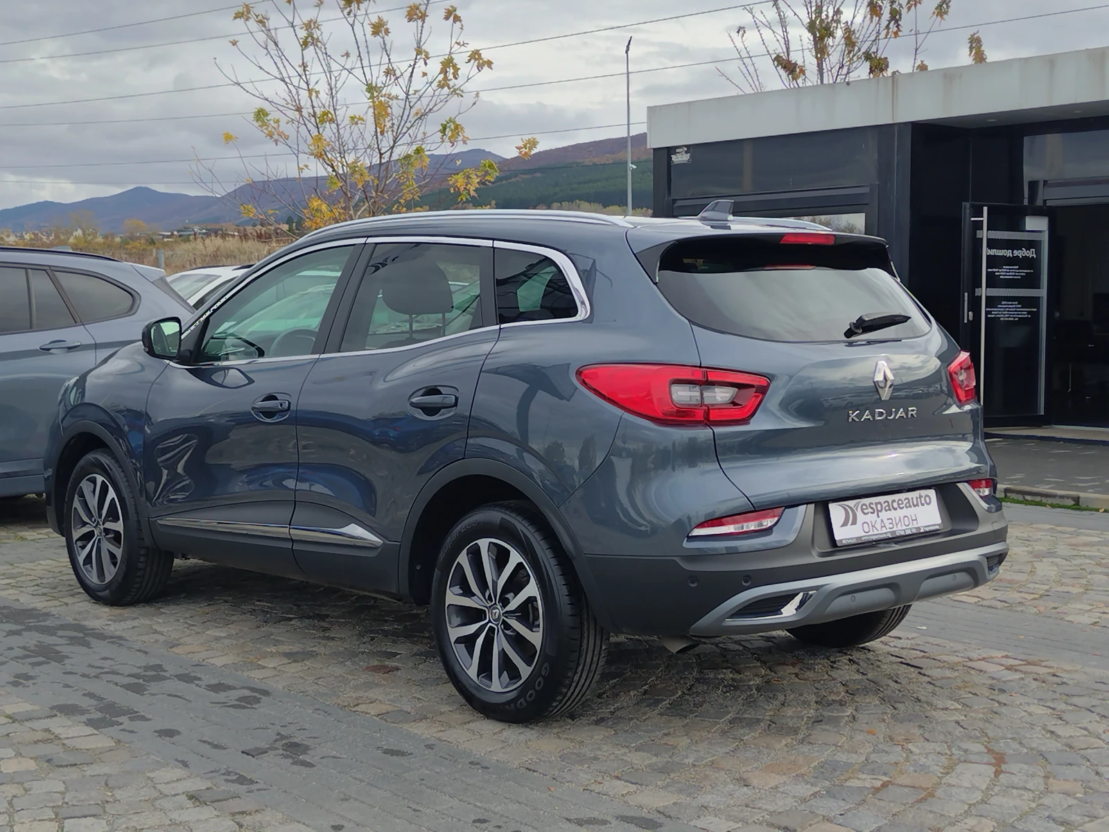 Renault Kadjar  Intens 1.3Tce 160 к.с EDC - изображение 7