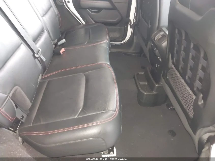 Jeep Wrangler 3.6l Unlimited Rubicon 4X4 - изображение 8