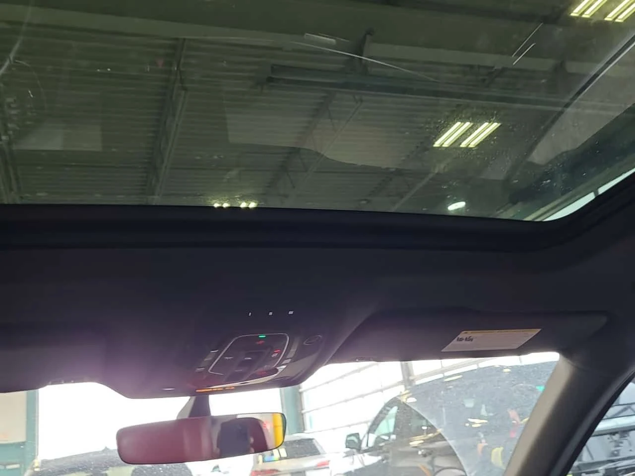 Audi SQ5 Progressiv/CARFAX/Панорама/Памет/Подгрев/, снимка 13 - Автомобили и джипове - 53774600