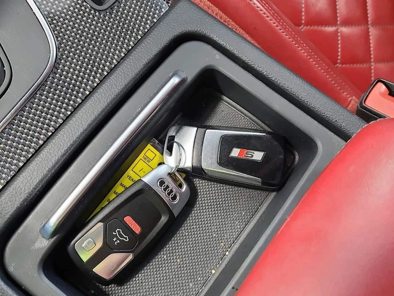 Audi SQ5 Progressiv/CARFAX/Панорама/Памет/Подгрев/, снимка 8 - Автомобили и джипове - 53774600