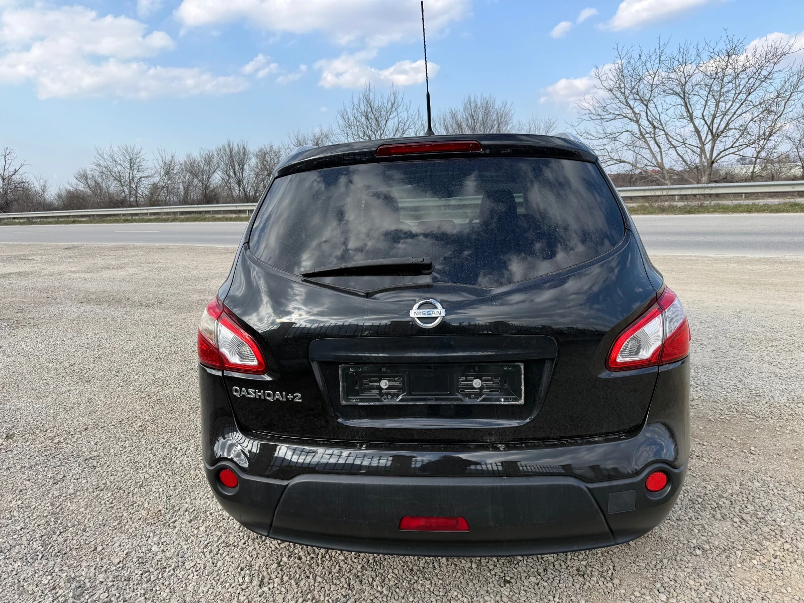 Nissan Qashqai 2.0 I 4x4 7-МЕСТА, снимка 7 - Автомобили и джипове - 53849817
