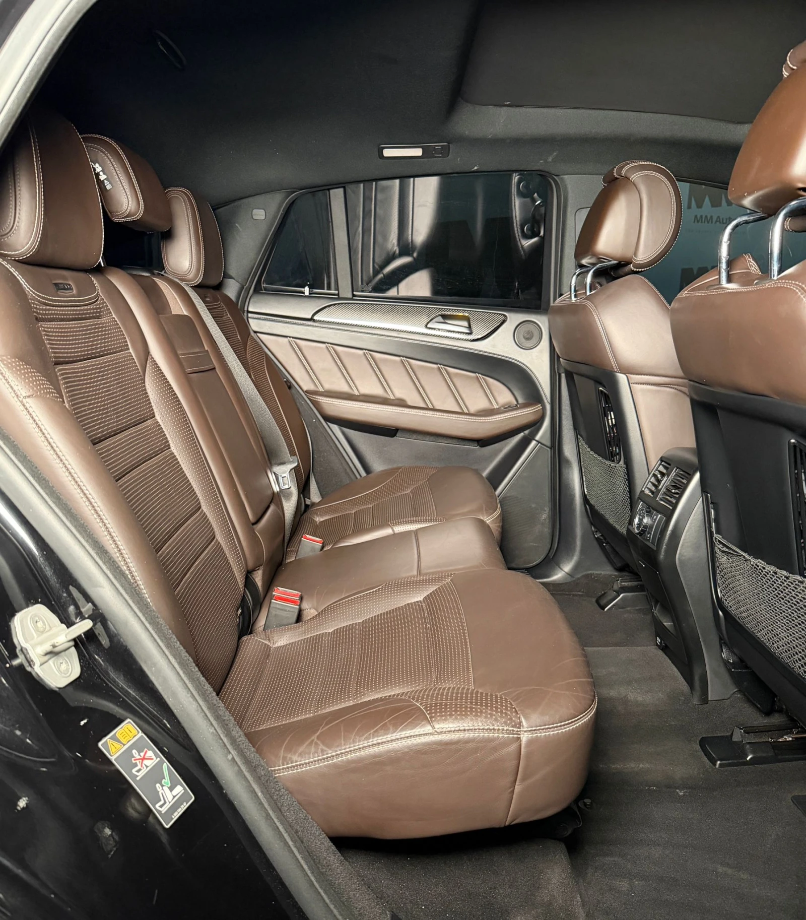 Mercedes-Benz GLE 63 S AMG Coupe* Carbon* Pano* Massage* Performance, снимка 11 - Автомобили и джипове - 53970436