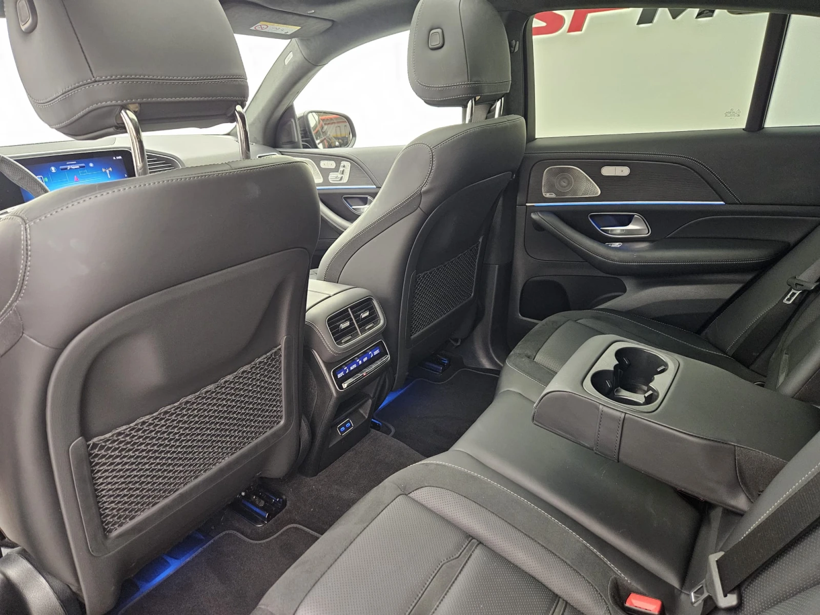 Mercedes-Benz GLE 53 4MATIC 4MATIC+ Coupe, снимка 12 - Автомобили и джипове - 53975193