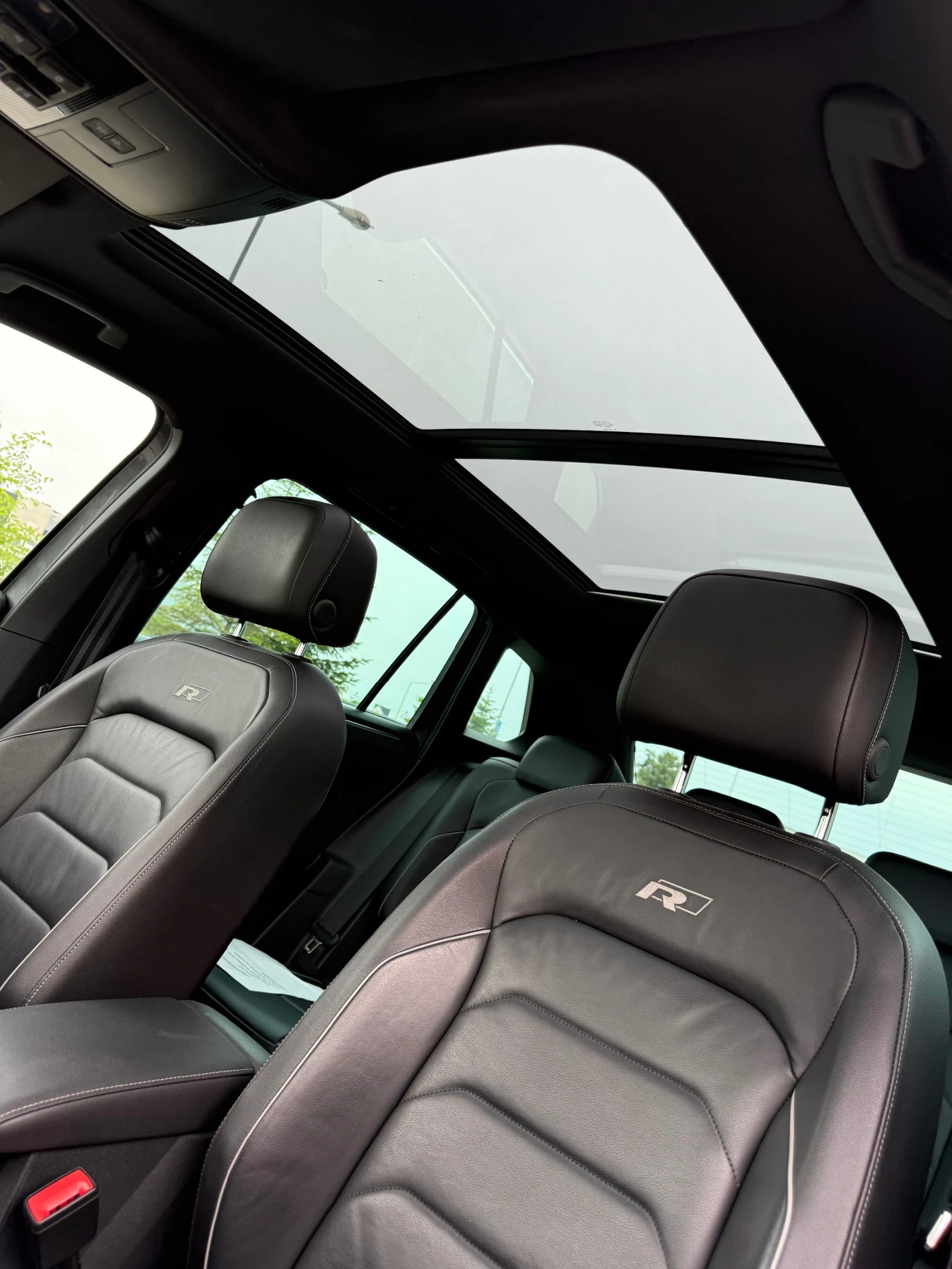VW Tiguan BiTDI/3xRline, снимка 15 - Автомобили и джипове - 54409013
