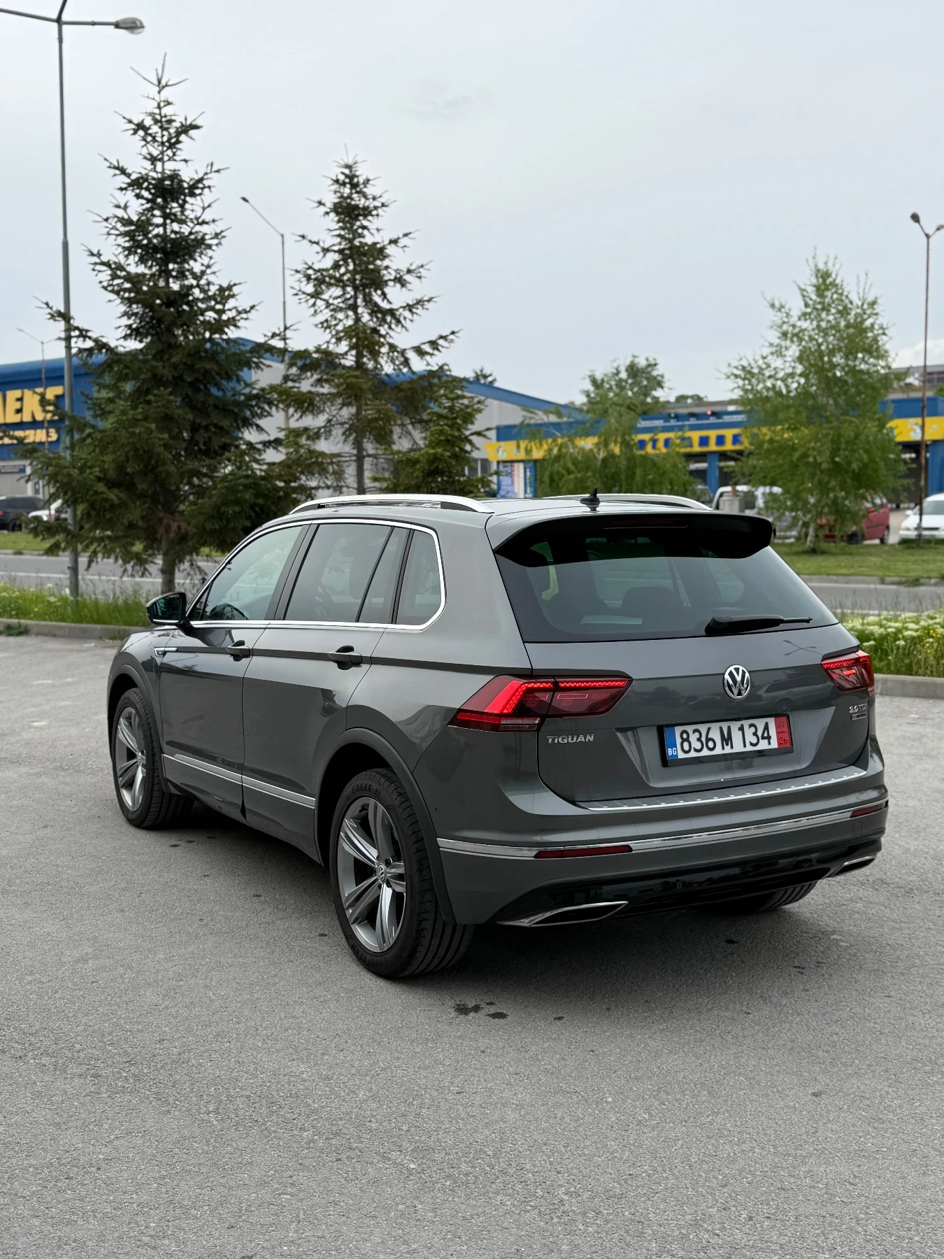 VW Tiguan BiTDI/3xRline, снимка 5 - Автомобили и джипове - 54409013