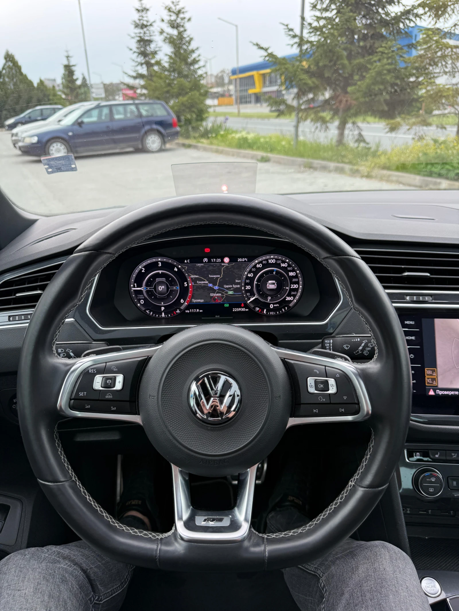 VW Tiguan BiTDI/3xRline, снимка 17 - Автомобили и джипове - 54409013