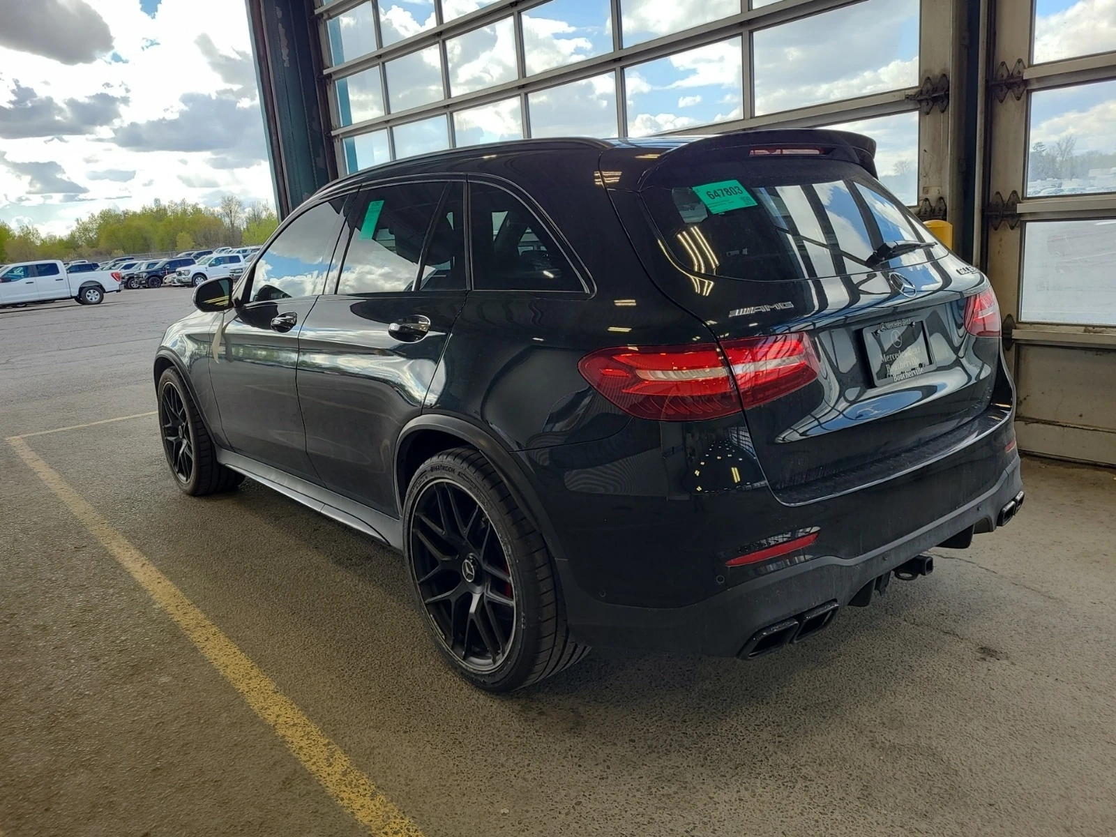 Mercedes-Benz GLC 63 AMG * * CARFAX * * АВТО КРЕДИТ * * , снимка 4 - Автомобили и джипове - 54512914