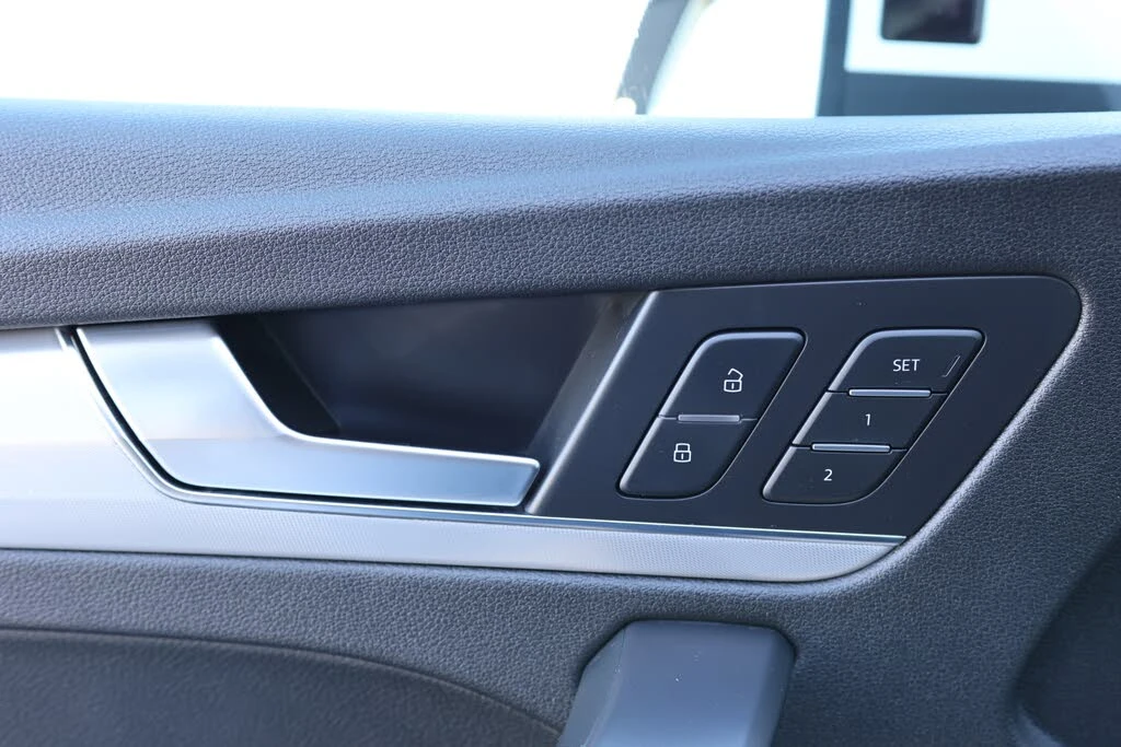 Audi Q5  quattro Prestige, снимка 15 - Автомобили и джипове - 54519367