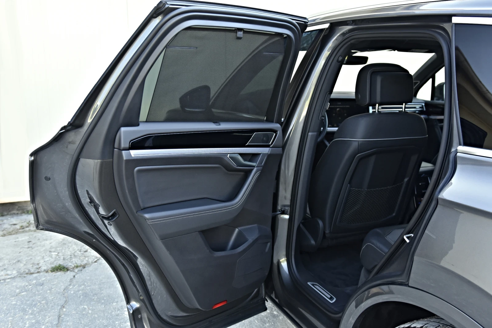 VW Touareg 50 TDI R-LINE* IQ HD MATRIX* HEAD UP* DYNAUDIO* PA | Mobile.bg � ����������� 17