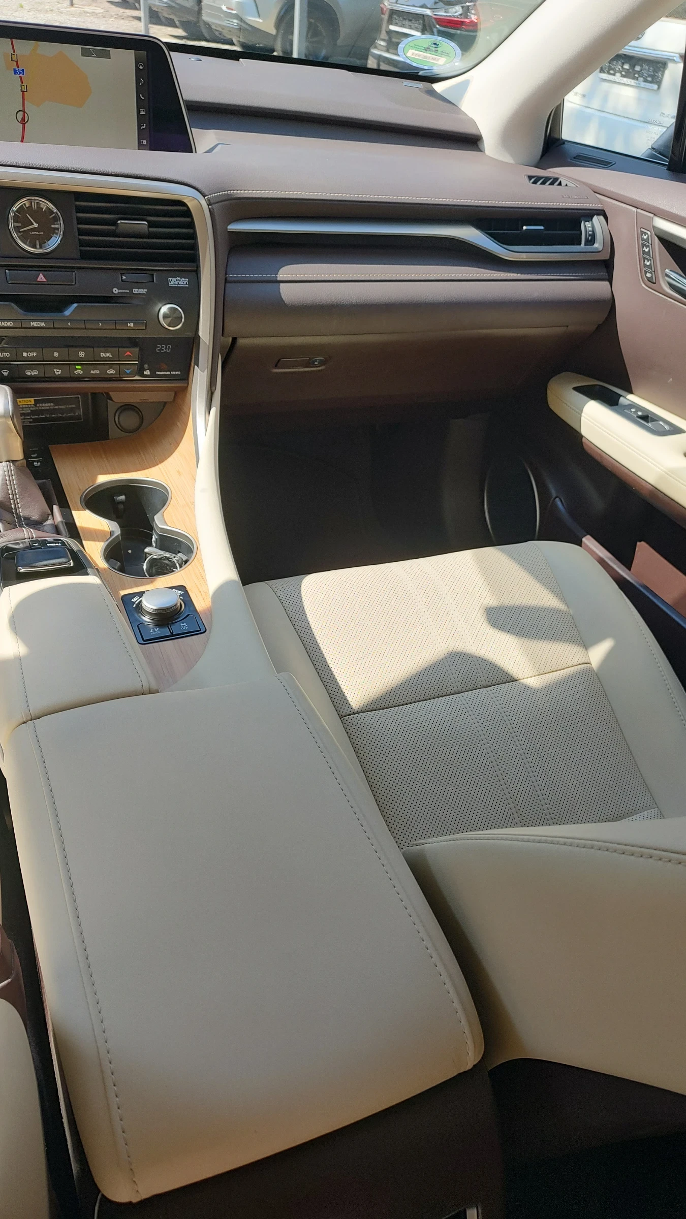 Lexus RX 450h /Luxury/360Camera/HUD/Panorama/Full/Relax+ HHC  | Mobile.bg � ����������� 11