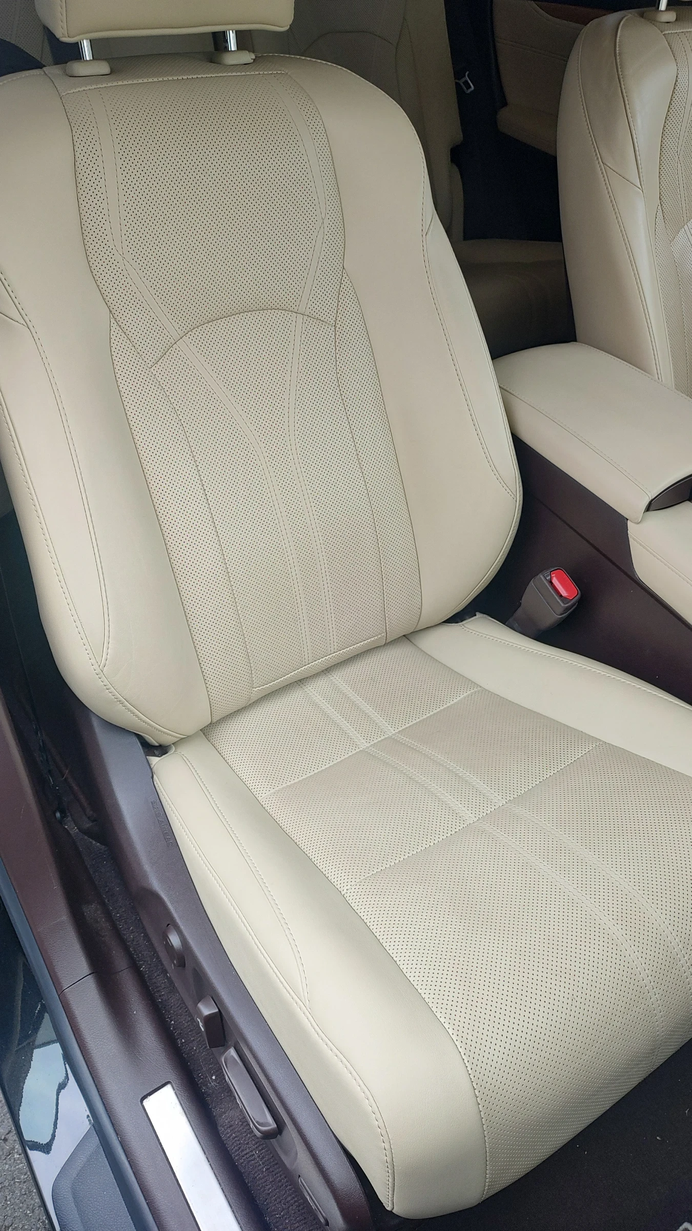 Lexus RX 450h /Luxury/360Camera/HUD/Panorama/Full/Relax+ HHC , снимка 12 - Автомобили и джипове - 55016176
