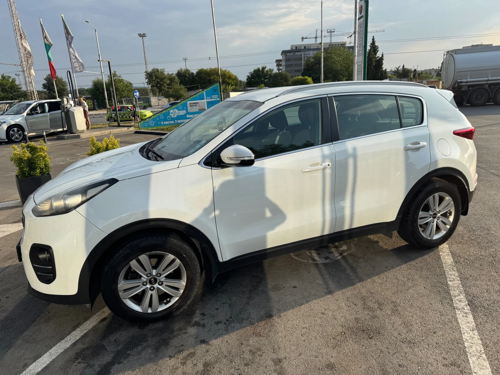 Kia Sportage, снимка 7 - Автомобили и джипове - 55899679