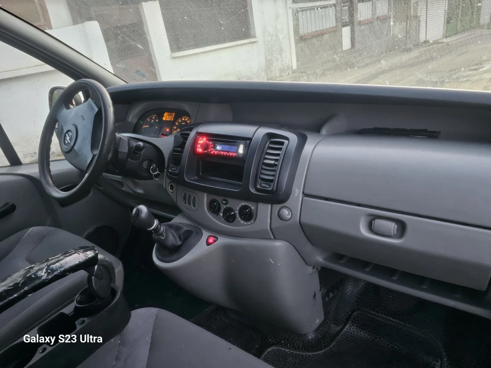 Opel Vivaro 1, 9DTI - изображение 10