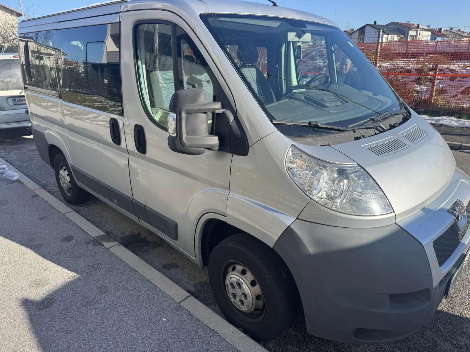 Peugeot Boxer 8+ 1 места Климатик Печка Камера Парктроник, снимка 2 - Бусове и автобуси - 54787661