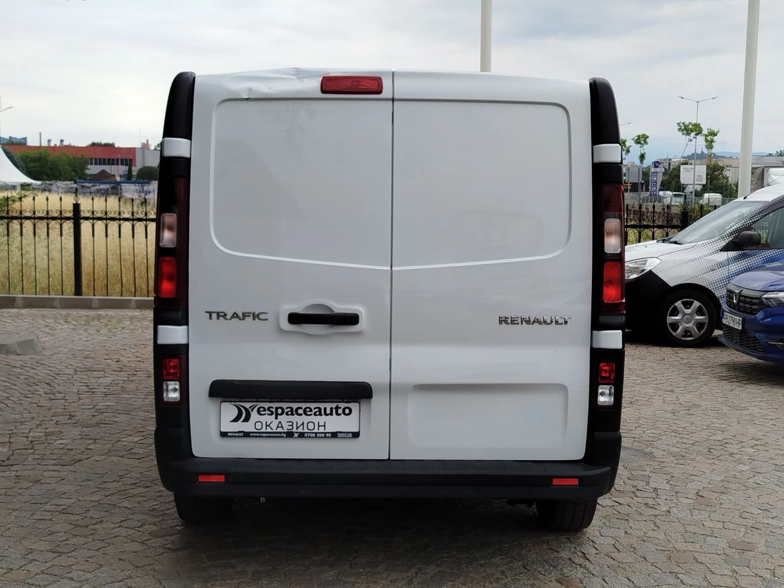 Renault Trafic 2.0 dCi/110 �.�/Life | Mobile.bg � ����������� 6