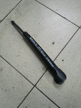 Рамо задна чистачка Шкода Ситигоу