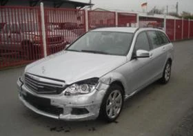 Mercedes-Benz C 220 W204, снимка 2