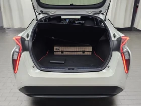 Toyota Prius 1.8 Хибрид, снимка 12
