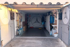 Mercedes-Benz E 200 - 6200 € / 12126.15 лв. - 56746155 9