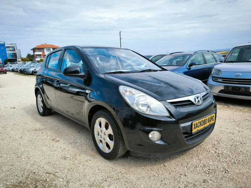 Hyundai I20 1.4I, снимка 3 - Автомобили и джипове - 46472107