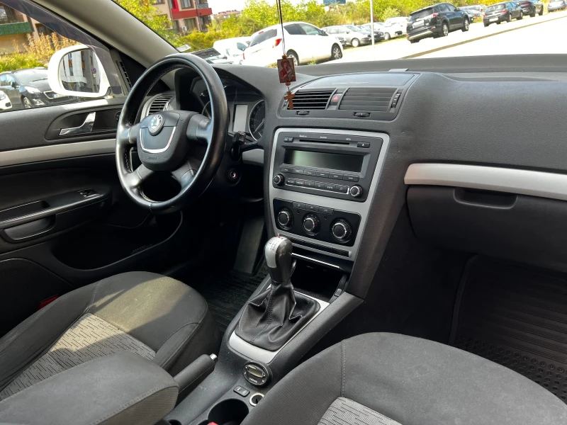 Skoda Octavia, снимка 3 - Автомобили и джипове - 47389495