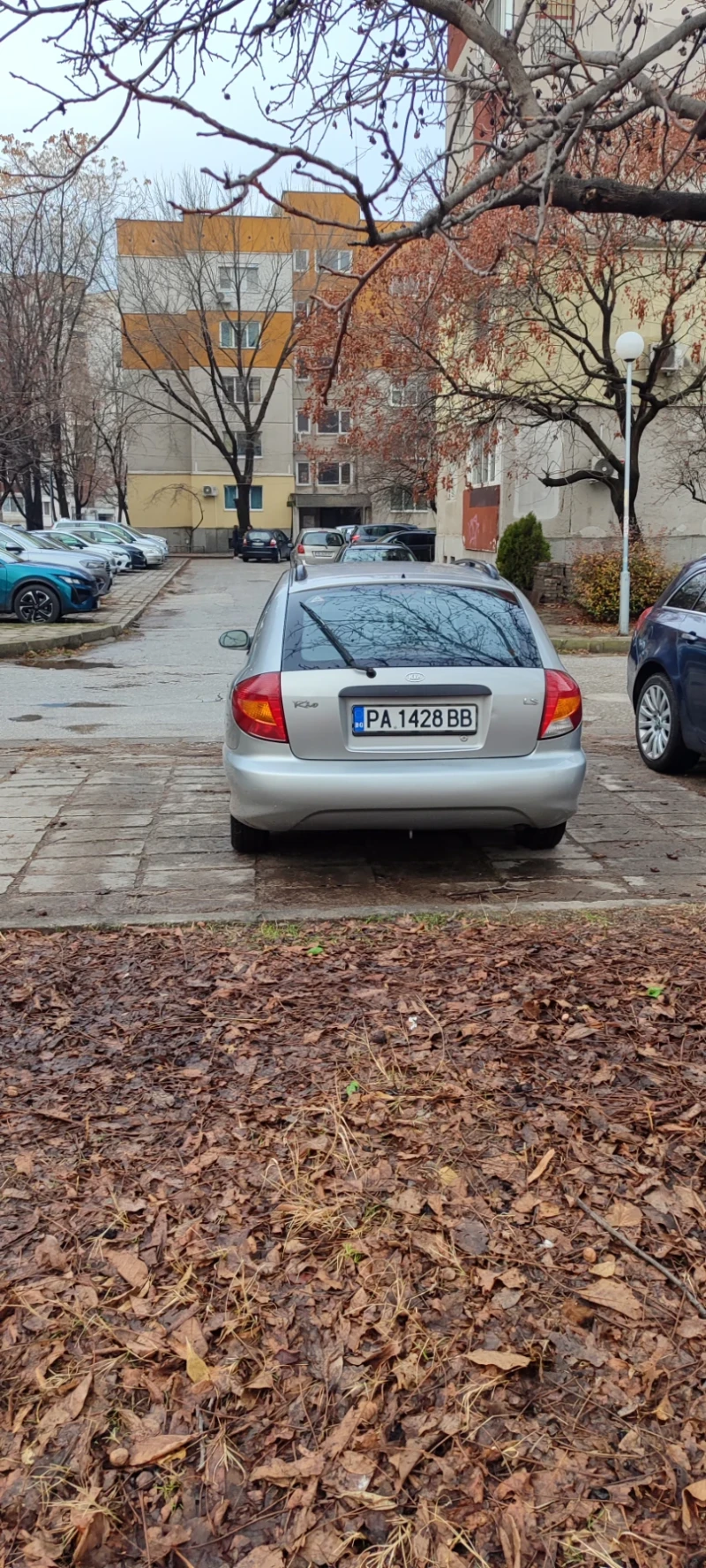 Kia Rio 1.5 88 k.c, снимка 5 - Автомобили и джипове - 48491992