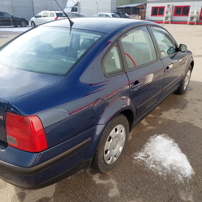 VW Passat, снимка 3 - Автомобили и джипове - 48572454