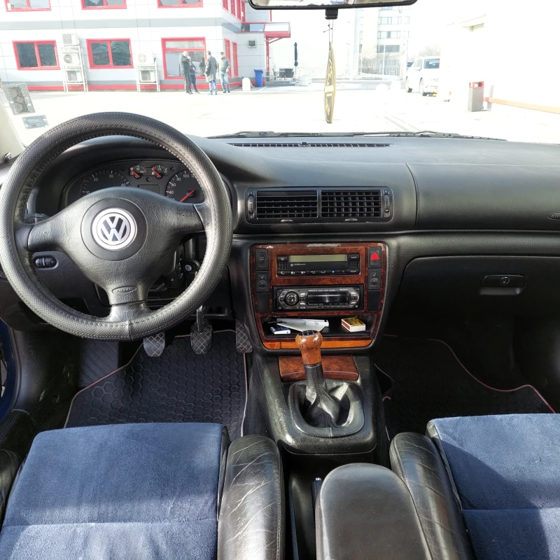 VW Passat, снимка 5 - Автомобили и джипове - 48572454