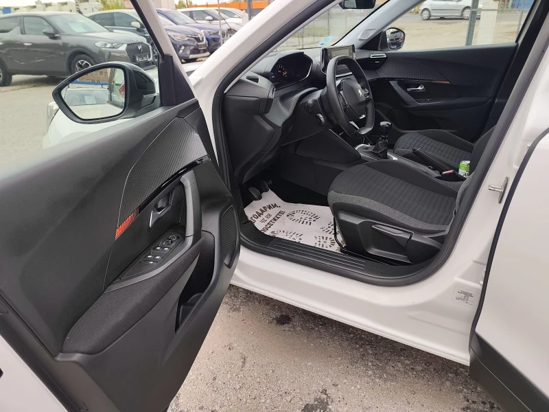 Peugeot 2008 1.5 HDI 130 * NAVI * ACC * EURO 6 * , снимка 7 - Автомобили и джипове - 52070375
