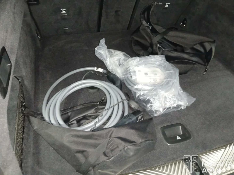 BMW i5 40 eDrive Touring M Sport Paket, снимка 13 - Автомобили и джипове - 52834316