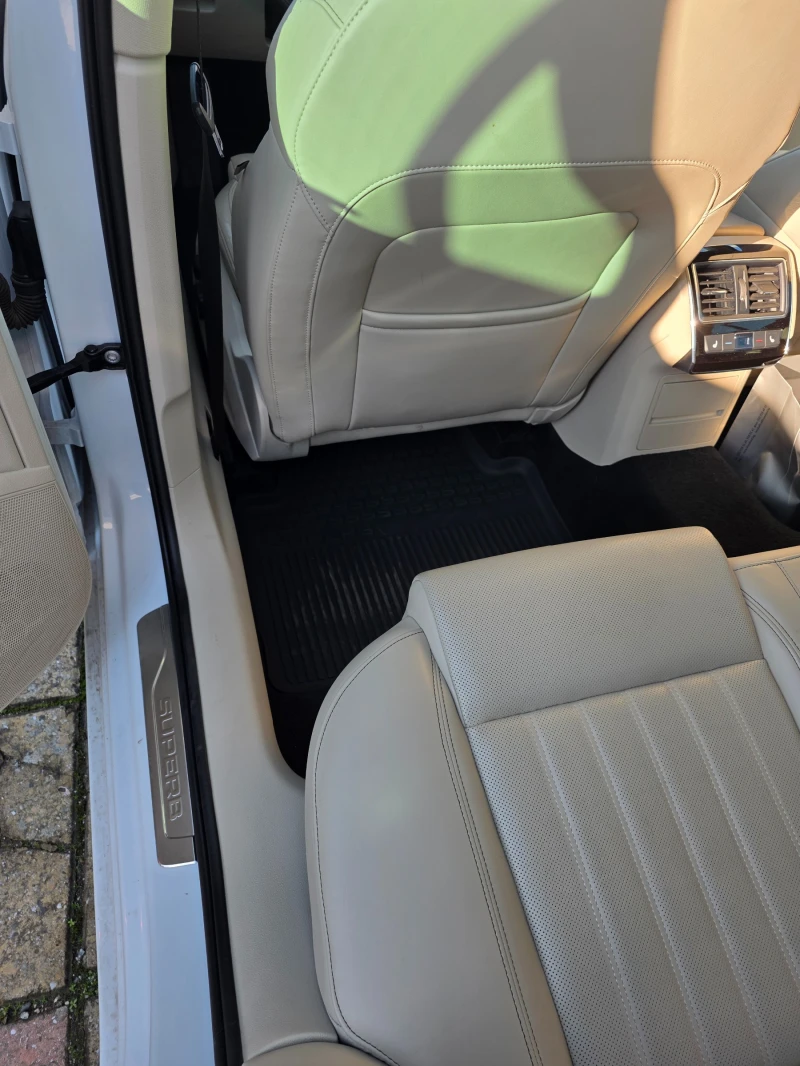 Skoda Superb L&K, снимка 7 - Автомобили и джипове - 53009954