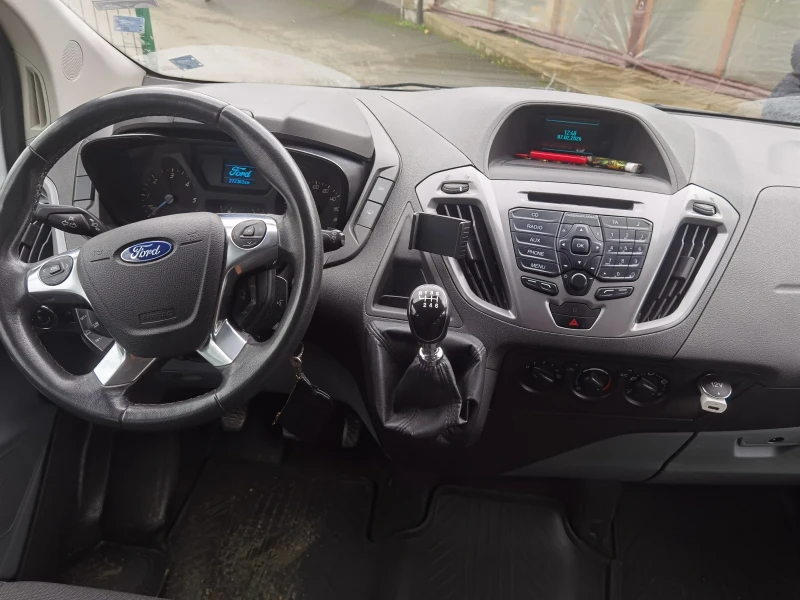 Ford Transit Custom, снимка 4 - Автомобили и джипове - 53391554