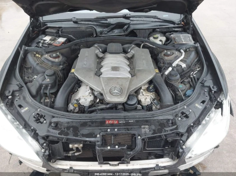 Mercedes-Benz S 63 AMG 6.3L V-8 DOHC, VVT, 518HP Rear Wheel Drive, снимка 17 - Автомобили и джипове - 53572691