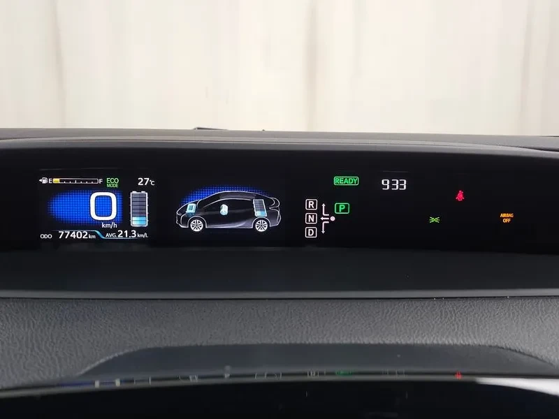 Toyota Prius 1.8 Хибрид, снимка 5 - Автомобили и джипове - 55432990