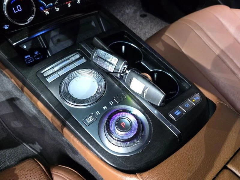 Genesis G80 G4KR, снимка 9 - Автомобили и джипове - 56705226