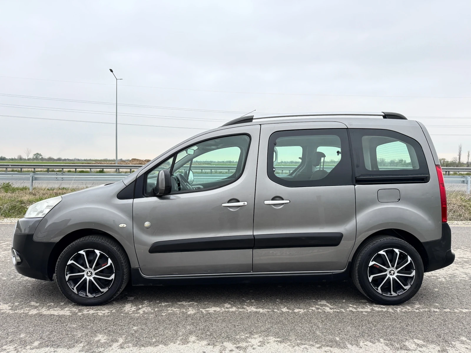 Peugeot Partner 1.6 HDi 90к.с OUTDOOR / TEPEE / AVTOPILOT - изображение 4