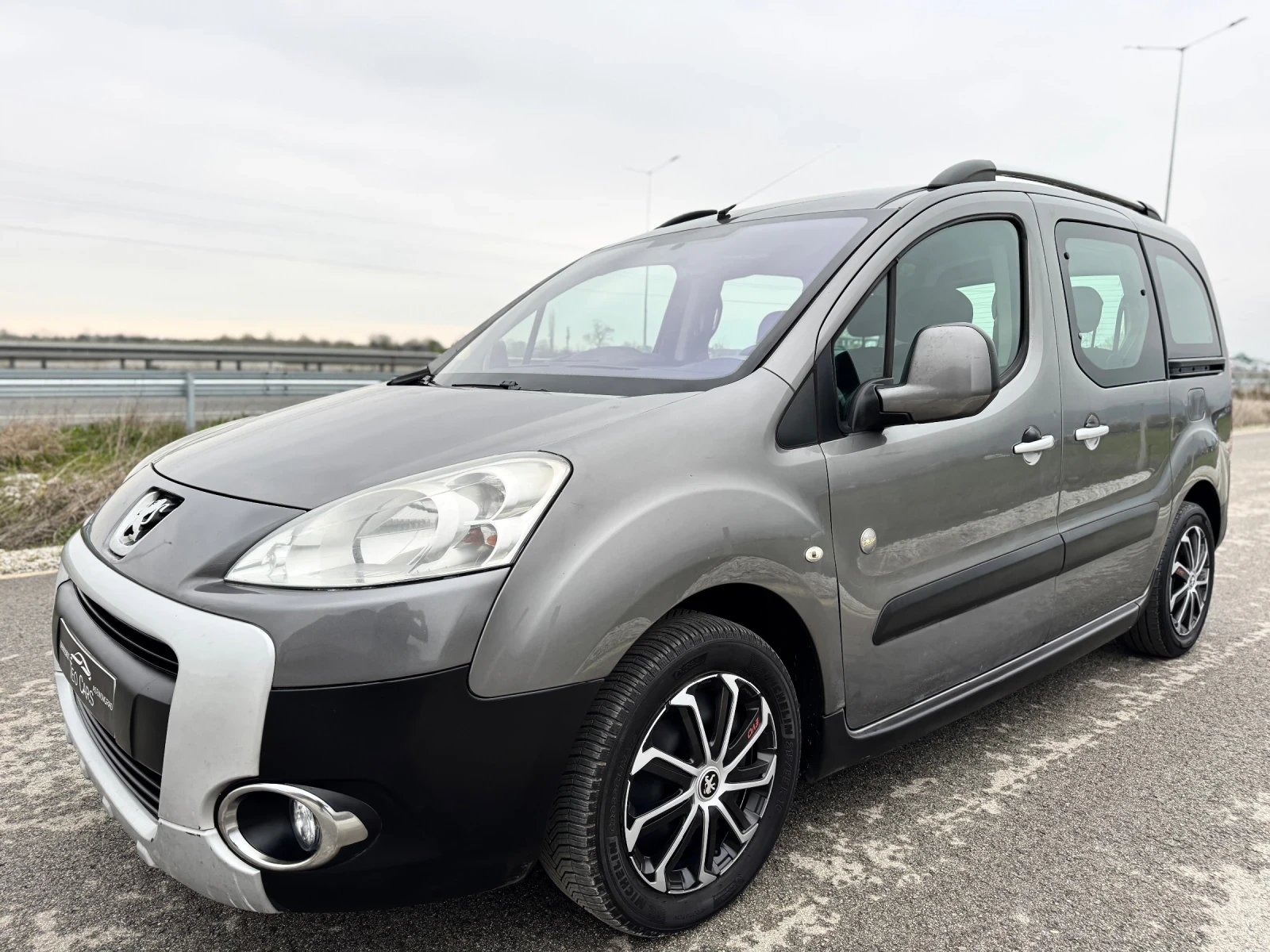 Peugeot Partner 1.6 HDi 90к.с OUTDOOR / TEPEE / AVTOPILOT - изображение 3