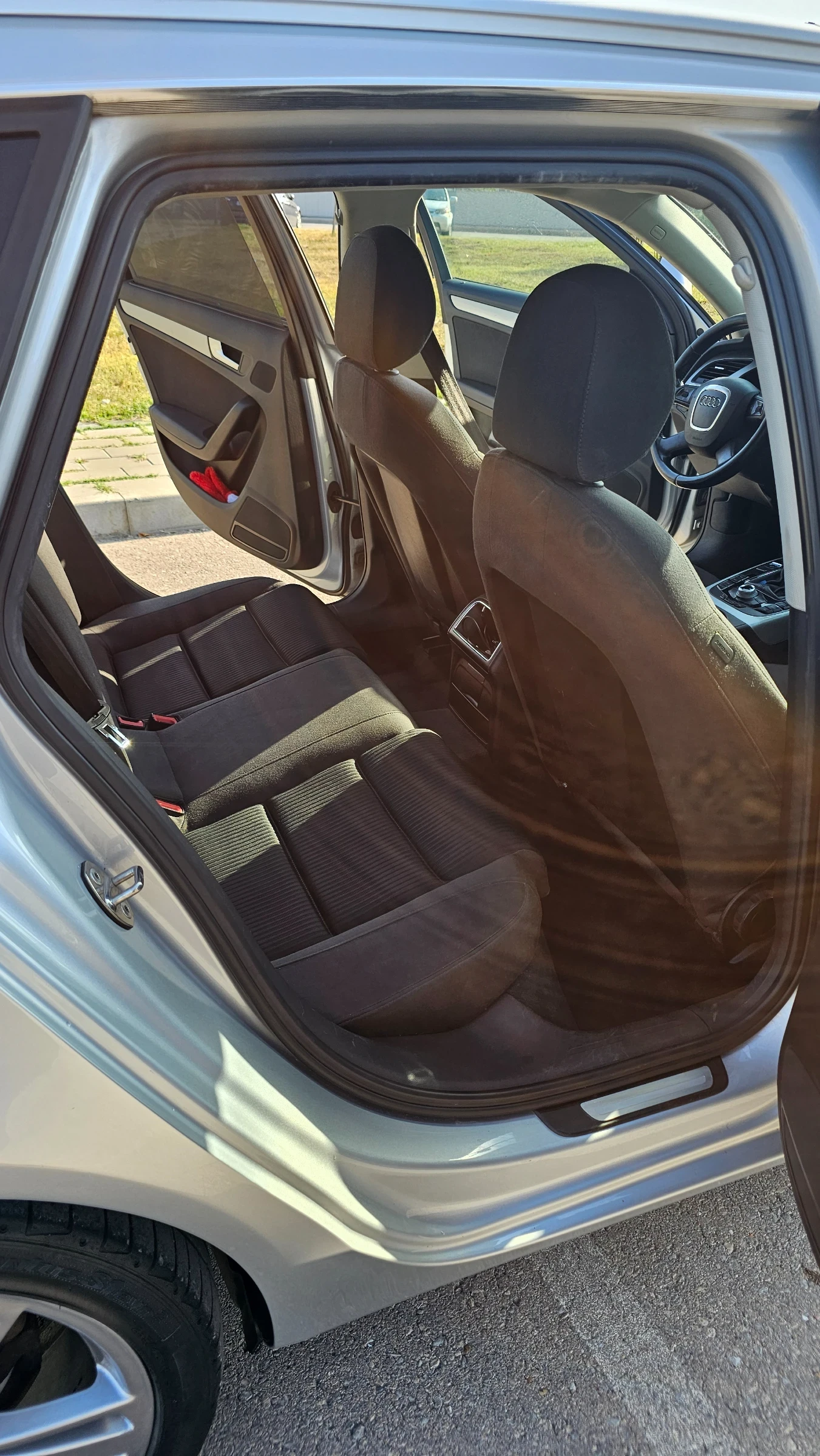 Audi A4 2000 143кс Ръчка - изображение 9