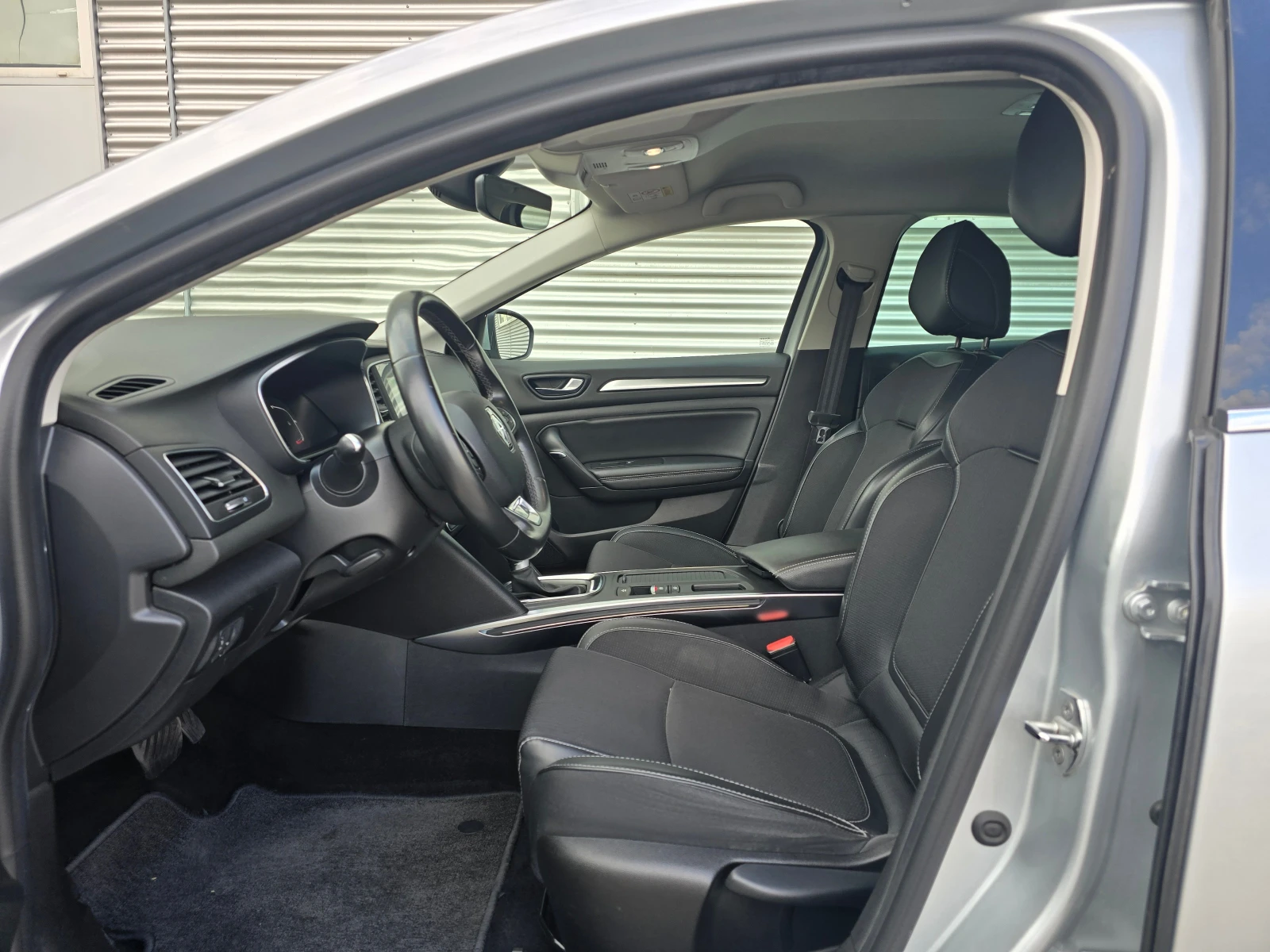 Renault Megane 1.3 Tce Techno - изображение 6